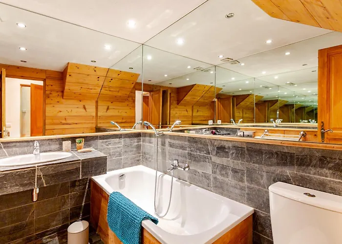 Anemones Chalet, Central, 4 Bedrooms, Sauna And Parking