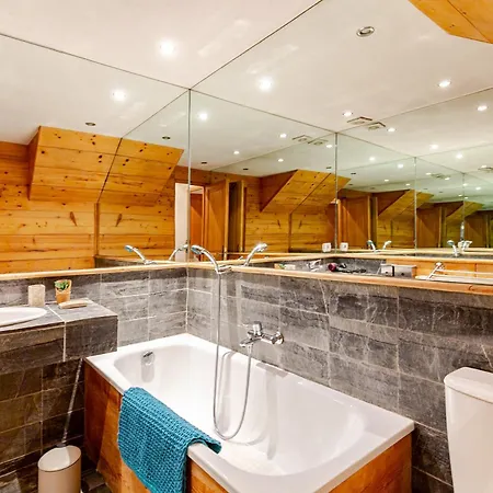 Anémones Chalet, Central, 4 Bedrooms, Sauna&parking
