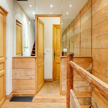 Anemones Chalet, Central, 4 Bedrooms, Sauna And Parking Domek alpejski *