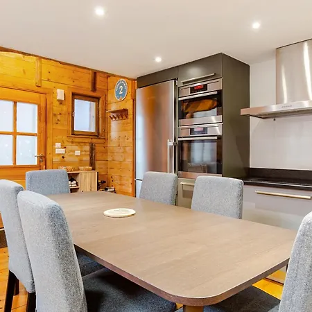 Anemones Chalet, Central, 4 Bedrooms, Sauna And Parking * Chamonix