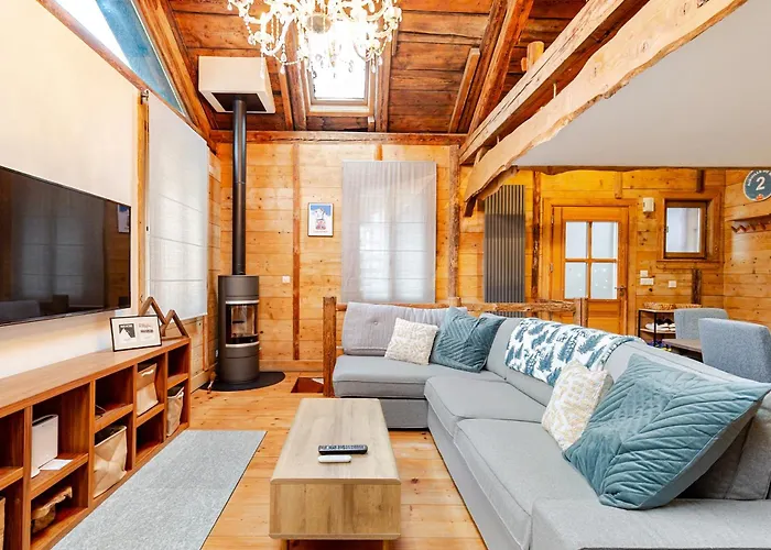 Anemones Chalet, Central, 4 Bedrooms, Sauna And Parking * 霞慕尼