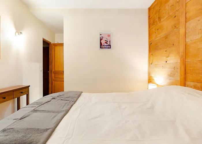 Anemones Chalet, Central, 4 Bedrooms, Sauna And Parking *