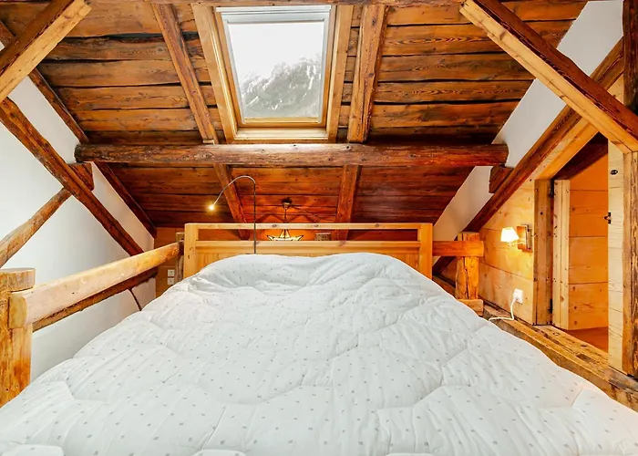 Anémones Chalet, Central, 4 Bedrooms, Sauna&parking Chalet