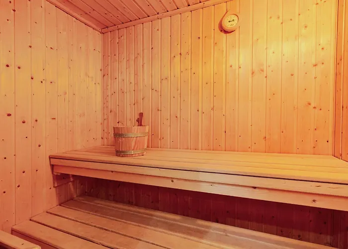 Anemones Chalet, Central, 4 Bedrooms, Sauna And Parking Chamonix